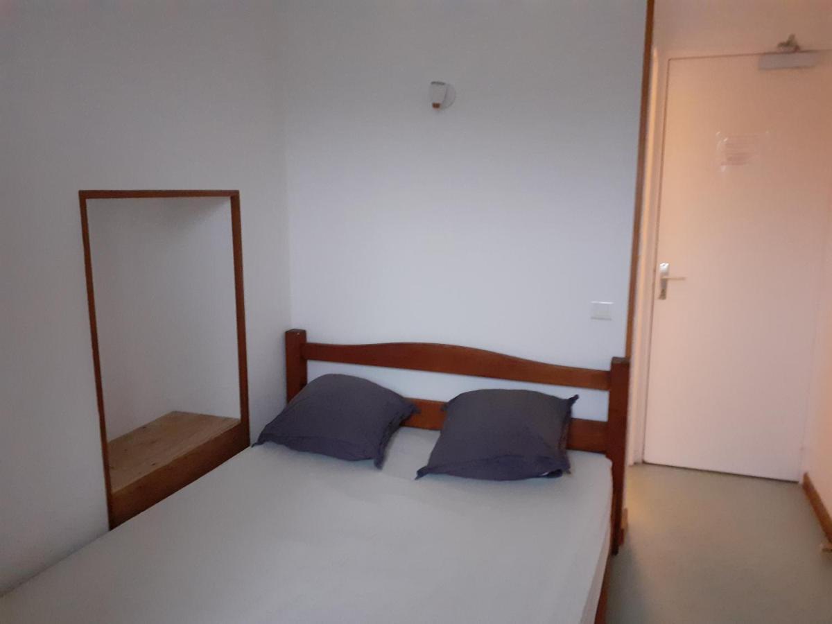 Les Repaires Hotel Nans-sous-Sainte-Anne Екстериор снимка