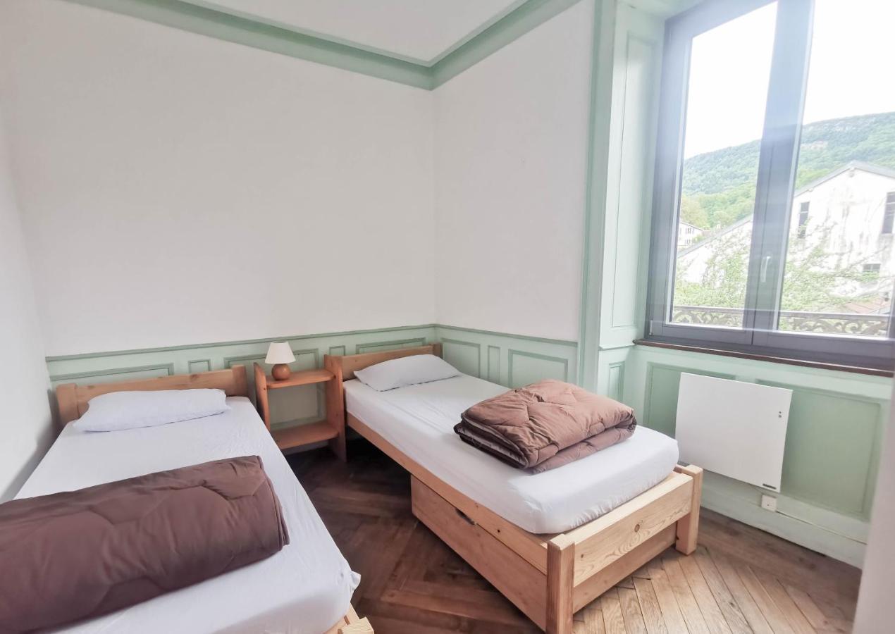 Les Repaires Hotel Nans-sous-Sainte-Anne Екстериор снимка