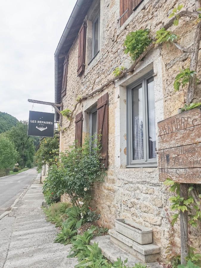 Les Repaires Hotel Nans-sous-Sainte-Anne Екстериор снимка